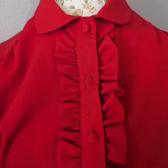 Vintage ruffle button up blouse - regal red! - Picture 2 of 5